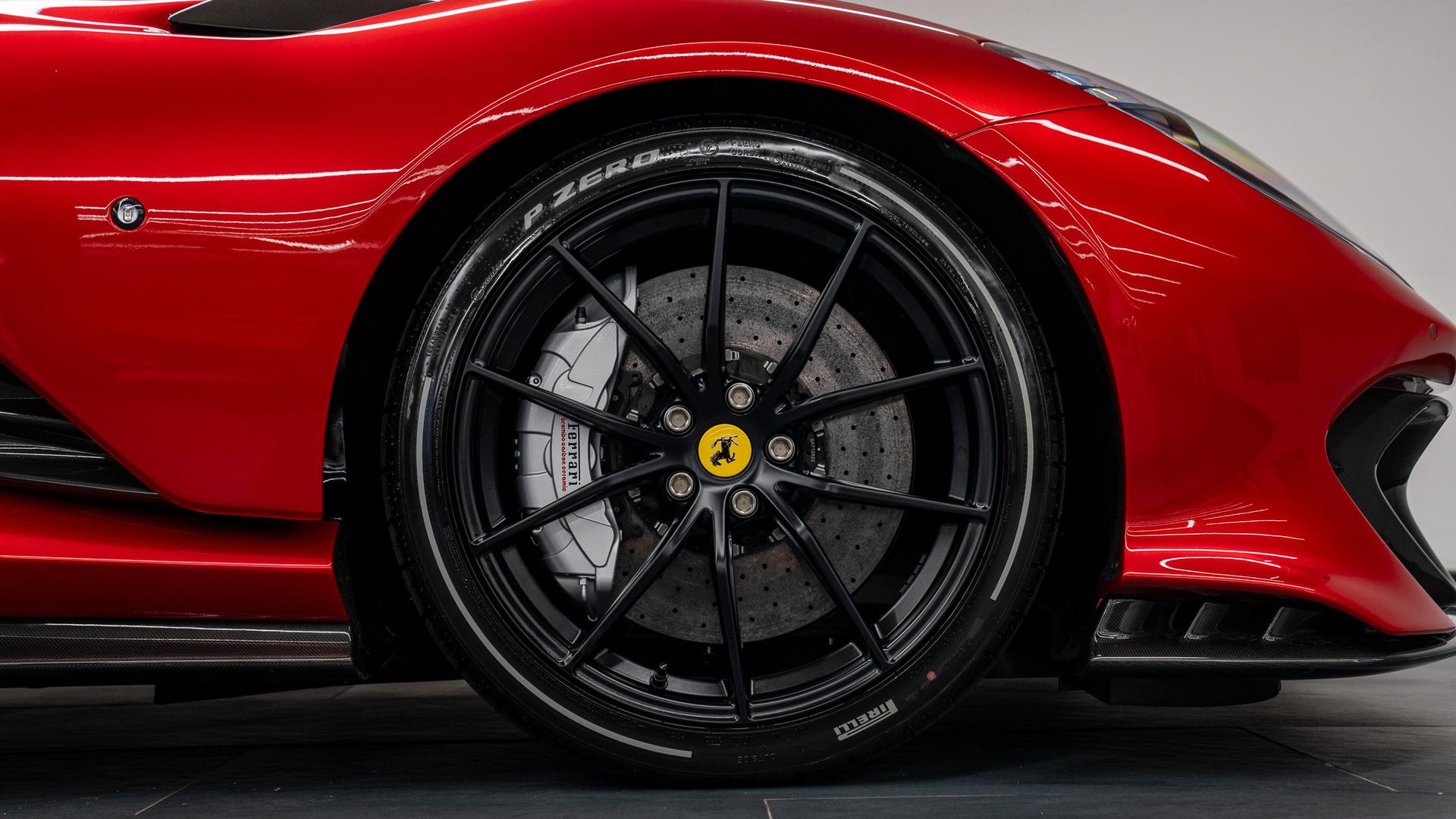 Ferrari 812 Photo bbb322af-f970-48a1-a766-77c6d2e1dd29.jpg