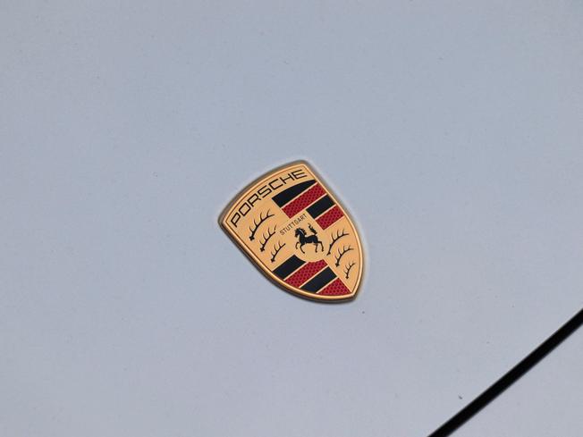 PORSCHE 911 Photo 12