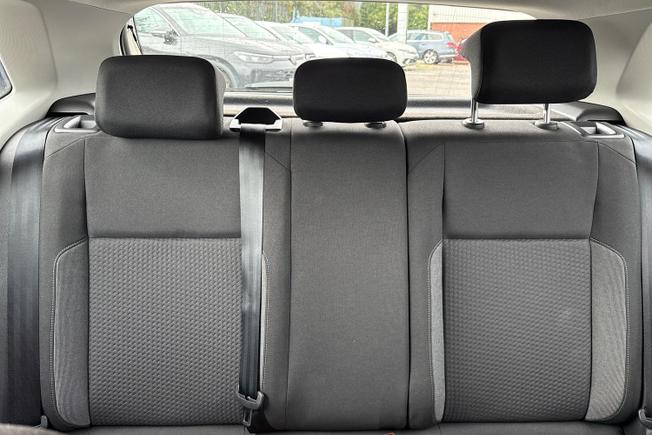 VOLKSWAGEN Polo Photo 28