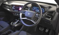 Audi Q4 Photo 2