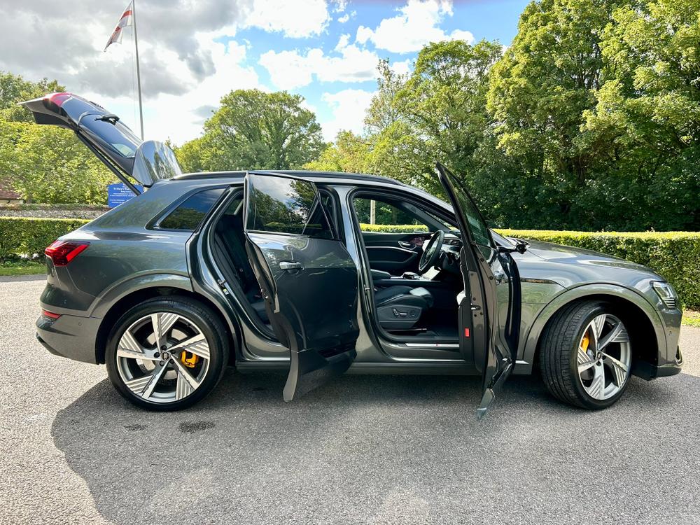 Used Audi e-tron HG72KVC 10