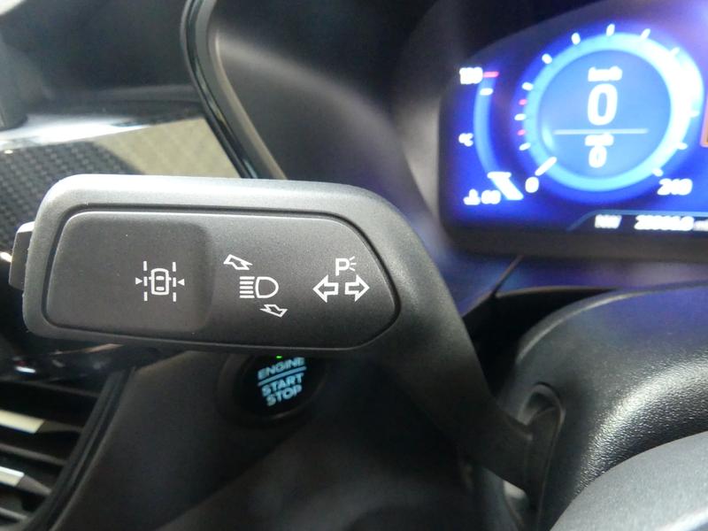 Ford Kuga Photo bbe6e6d2-89e4-4325-9dd5-c48f8c1eb4e4.jpg
