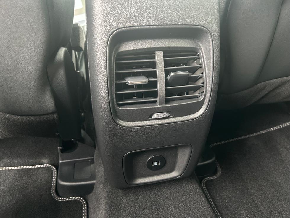 Ford Kuga Photo bbea4582-8973-47d6-8997-291c6b1b21e7.jpeg