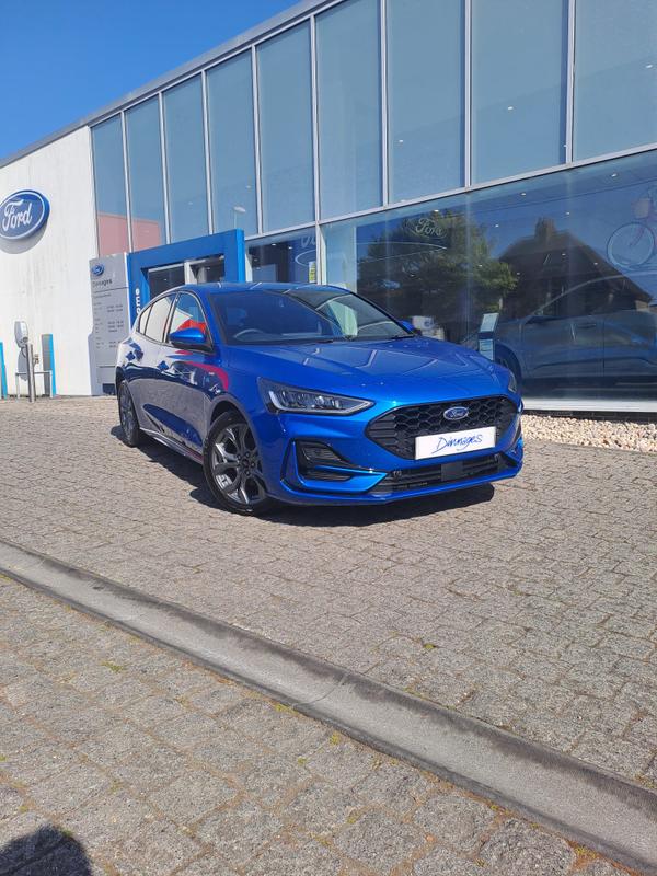 Used 2024 Ford Focus 1.0T EcoBoost MHEV ST-Line Hatchback 5dr Petrol Hybrid DCT Euro 6 (s/s) (155 ps) Desert Island Blue at Dinnages