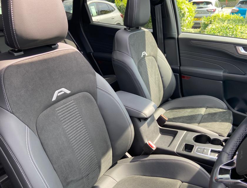 Ford Kuga Photo bbfd2dfc-28d4-4169-b392-67d43482be2b.jpg