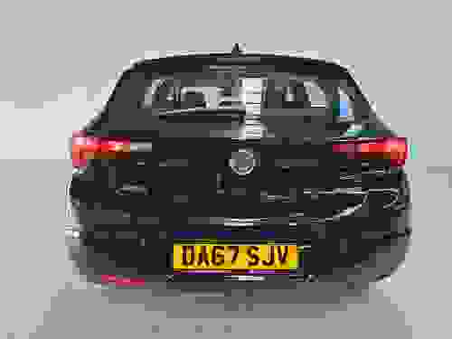 Vauxhall ASTRA Photo bc0694ad-ddeb-4ed6-a44a-940e42b75fbb.jpg