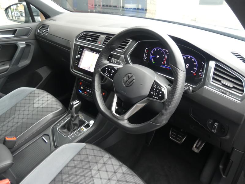 Volkswagen Tiguan Photo bc104617-fa4b-4540-b518-004205e121cb.jpg