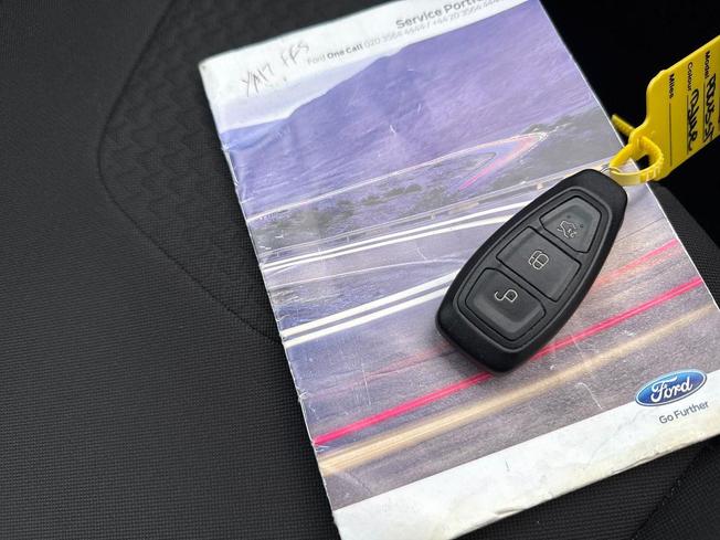 FORD Focus Photo 39