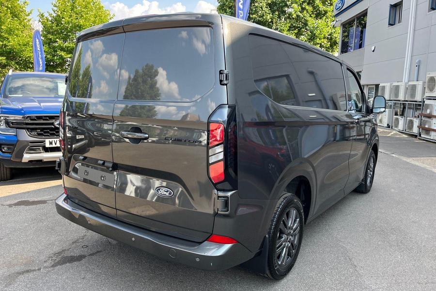 Ford TRANSIT CUSTOM Photo bc3bc5ee-99c4-4271-9555-ab2c8b34b8d3.jpg