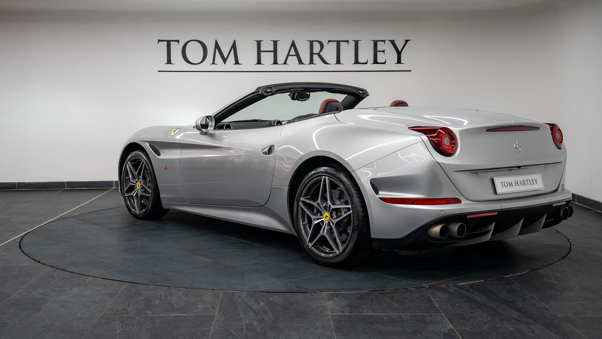 Ferrari California Photo bc3d5cfc-3089-4840-b1cd-8b4b5a96dc85.jpg