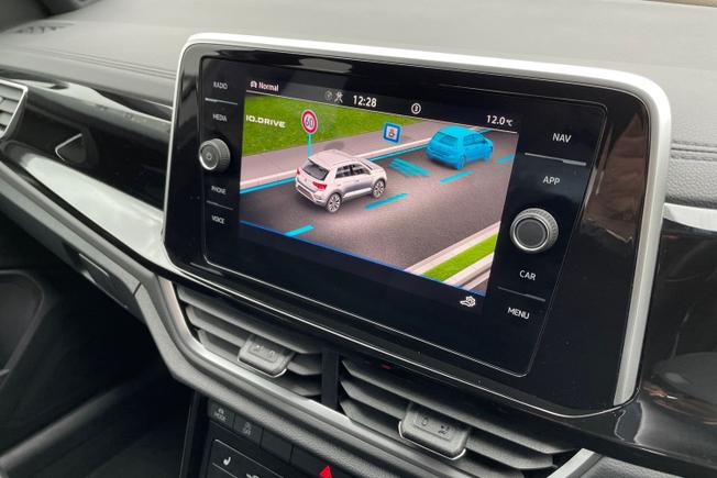 VOLKSWAGEN T-Roc Photo 39