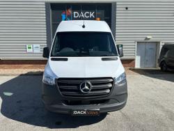 Mercedes-Benz Sprinter Photo 6