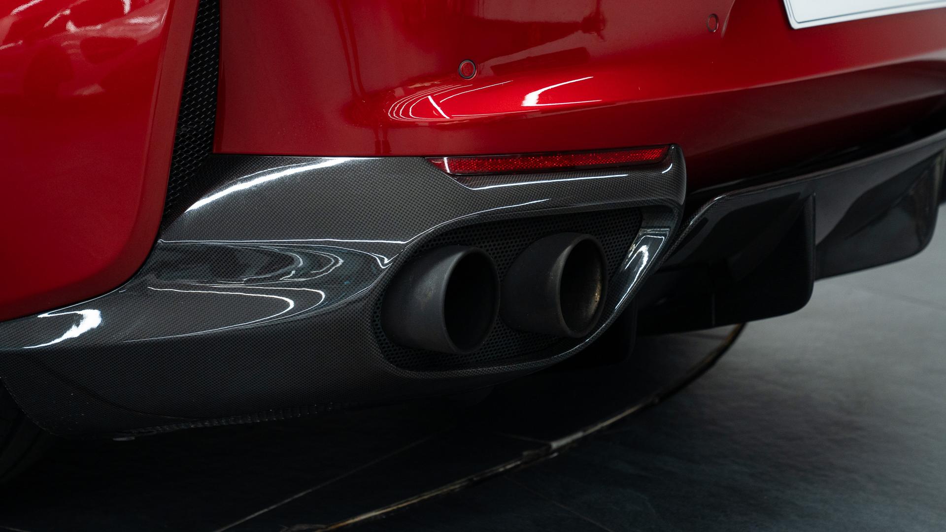 Ferrari 812 Superfast Photo bc43dbbb-9682-436c-9dd7-a56bd12c91fc.jpg