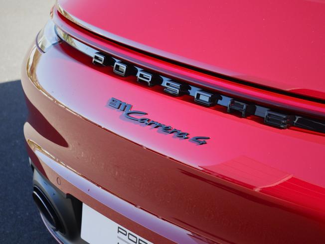 PORSCHE 911 Photo 12