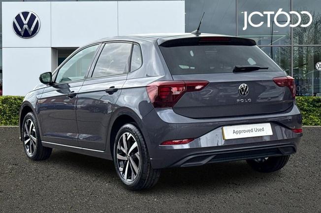 VOLKSWAGEN Polo Photo 3