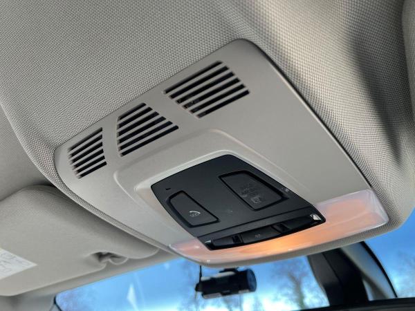 BMW i3 Photo bc9b9d3a-4332-4771-a7a9-93d07eb991f3.jpg