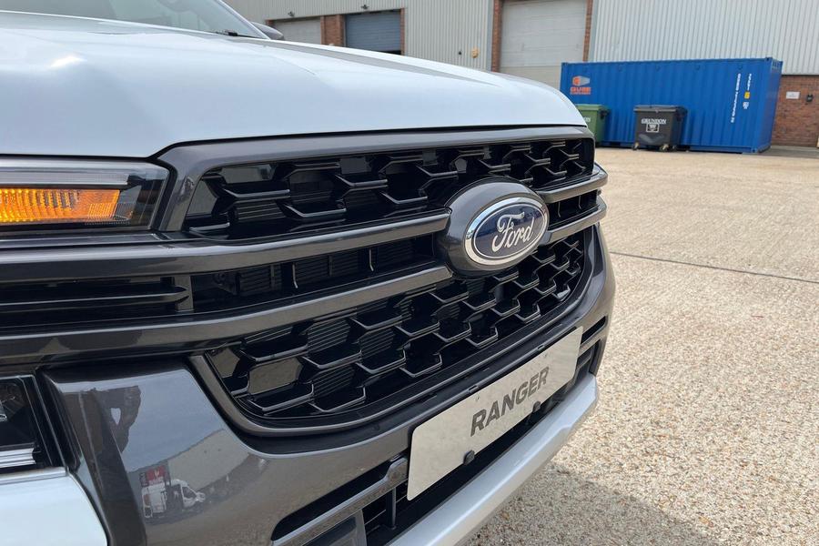 Ford RANGER Photo bca2e41a-954f-4915-b94c-413782106e10.jpg
