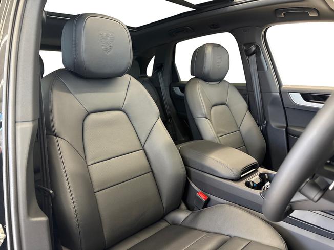 PORSCHE Cayenne Photo 14
