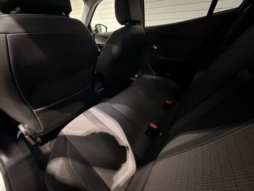 Peugeot 2008 Photo bcbc997f-4ebe-4806-a3bd-db59b91c45b7.jpeg