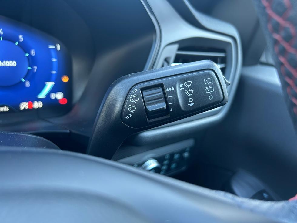 Ford Kuga Photo bccb3fc6-3a57-41f2-9a3e-ea474d6f0d3d.jpeg