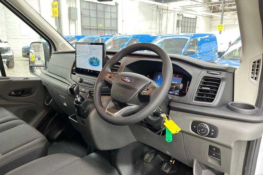 Ford TRANSIT Photo bce23db8-7790-4900-8e39-3c6ca83df4a6.jpg