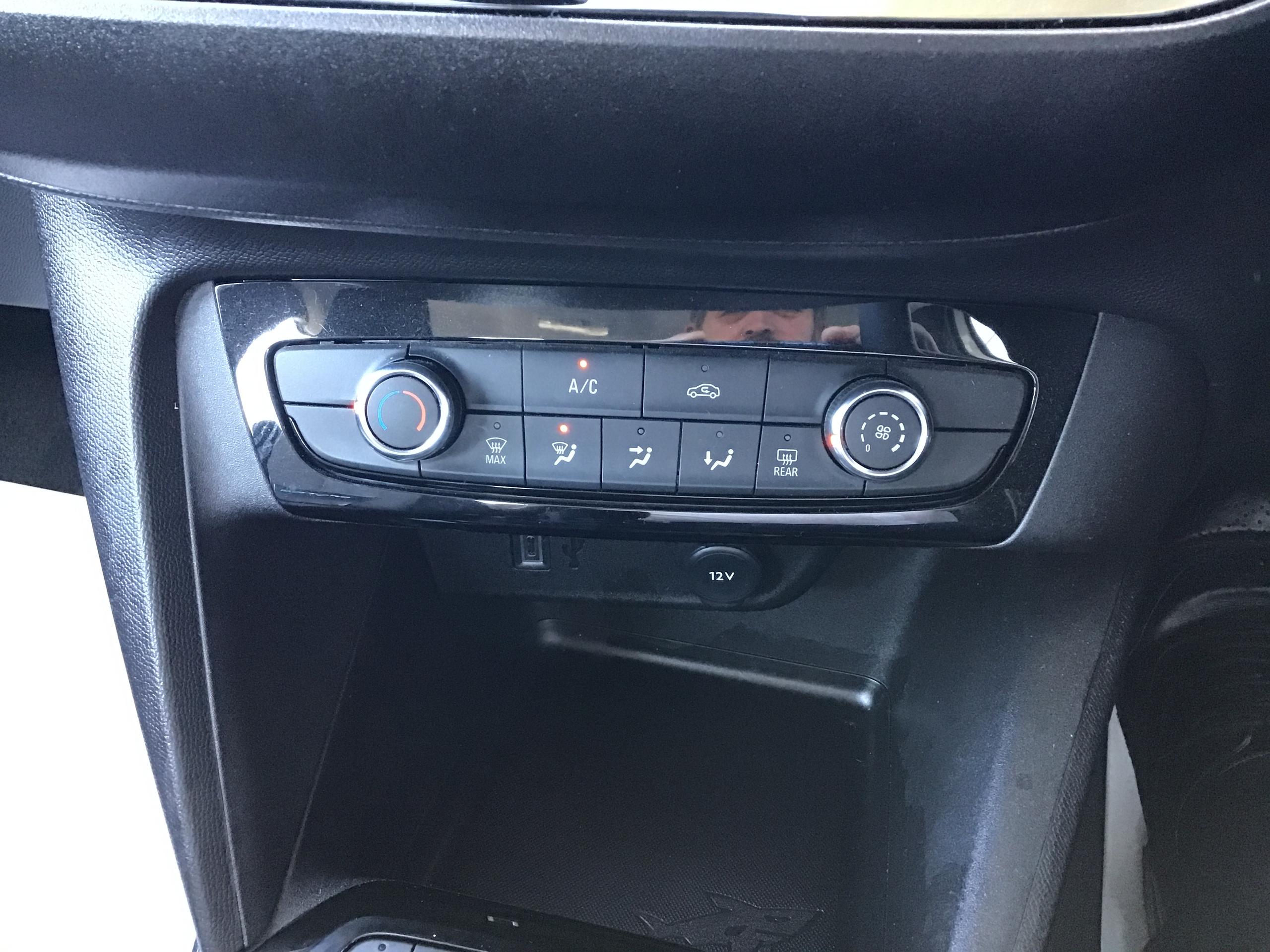 Vauxhall Corsa Photo 19
