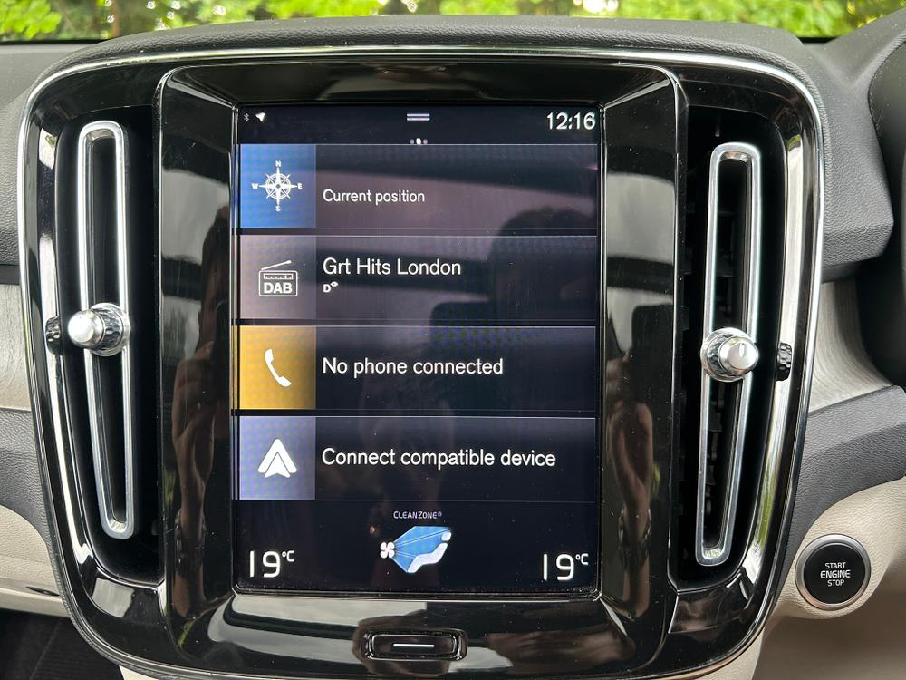Used Volvo XC40 HG70AAO 36