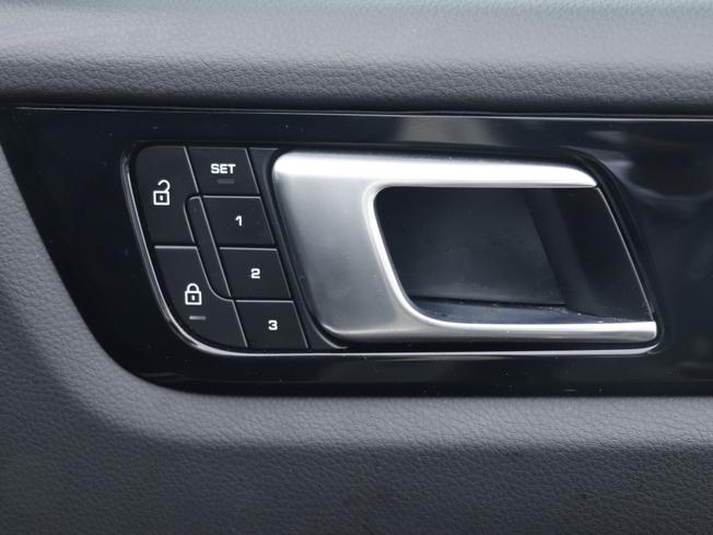 PORSCHE Cayenne Photo 12