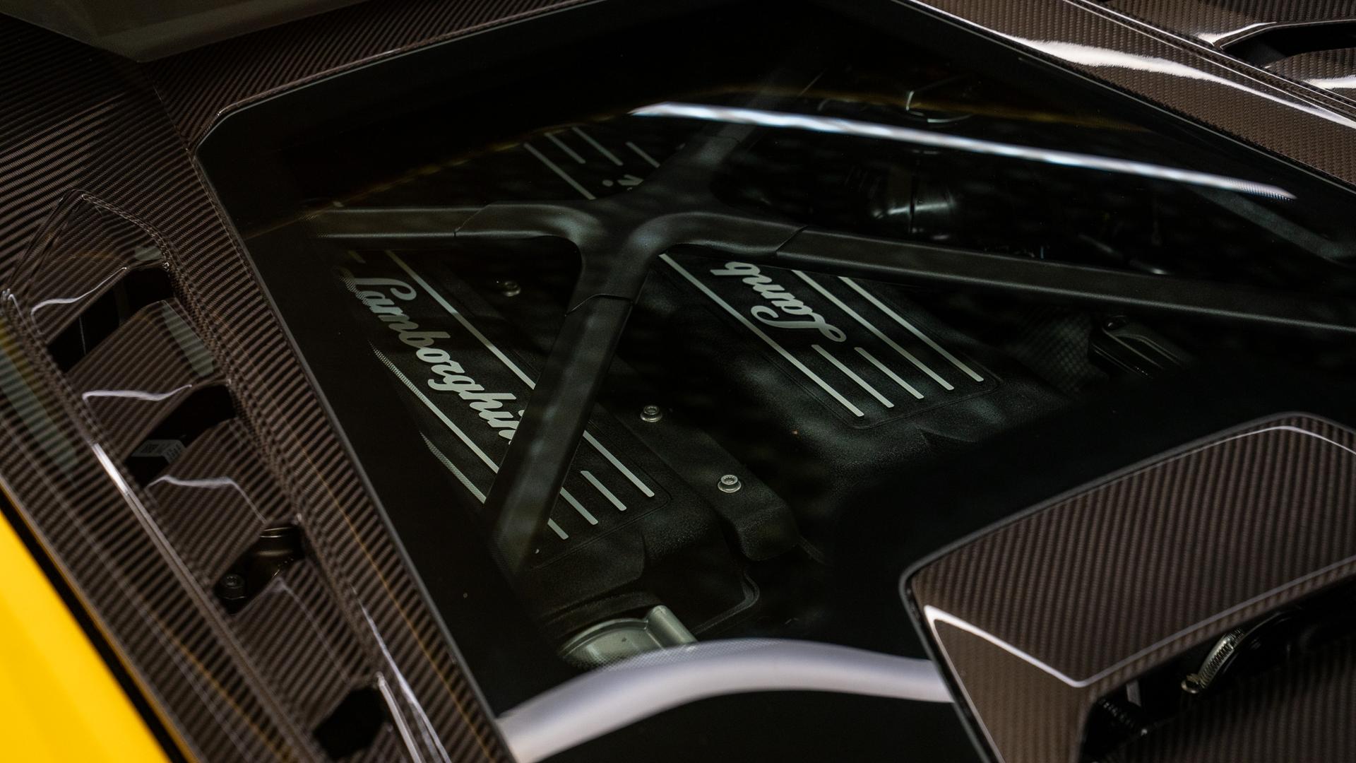 LAMBORGHINI Huracan Photo bcf0e76a-e8aa-4c88-8a1e-2c694465ca29.jpg