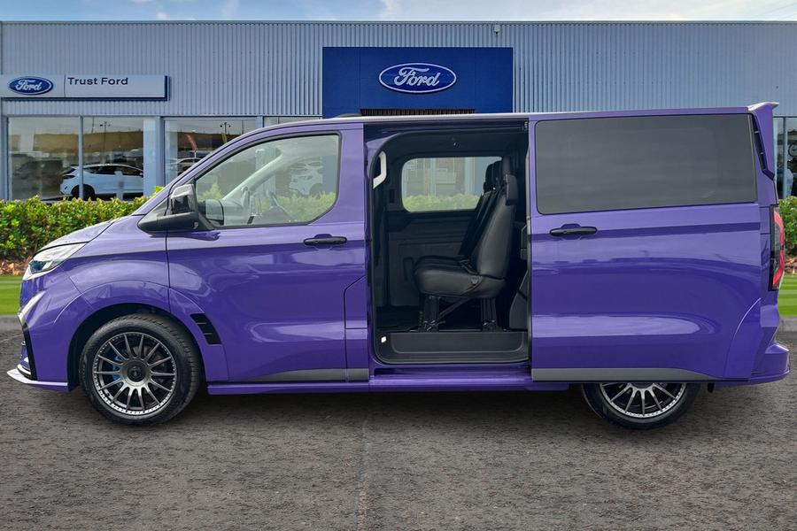 Ford CUSTOM Photo bcf42cb1-38ee-4c94-80ad-829d2fbd50c1.jpg