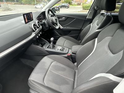Audi Q2 Photo 13