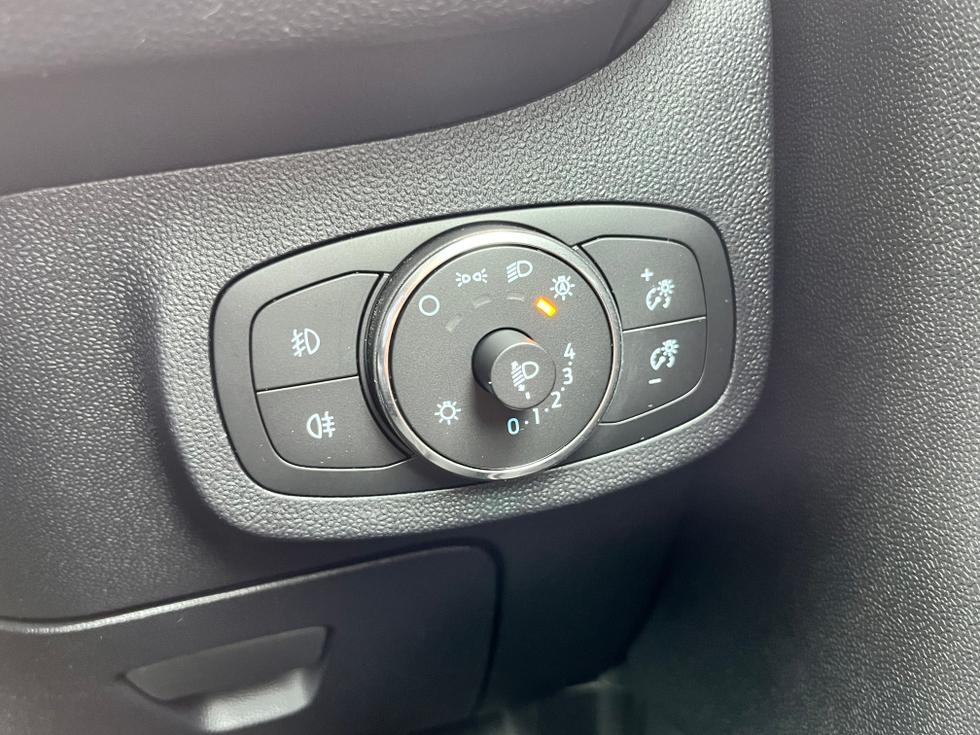 Ford Fiesta Photo bd0c4641-9966-43e7-ba86-06f12722a4bb.jpg