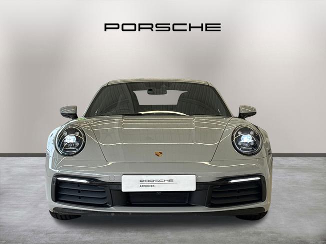 PORSCHE 911 Photo 2