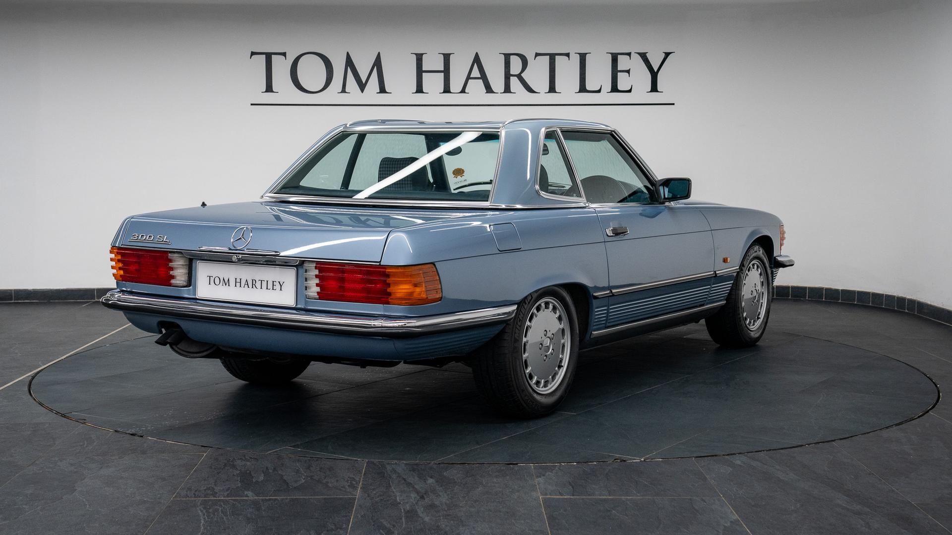 Mercedes-Benz 300 Photo bd14e9e7-e751-4d53-b20d-44d3d7ae8601.jpg