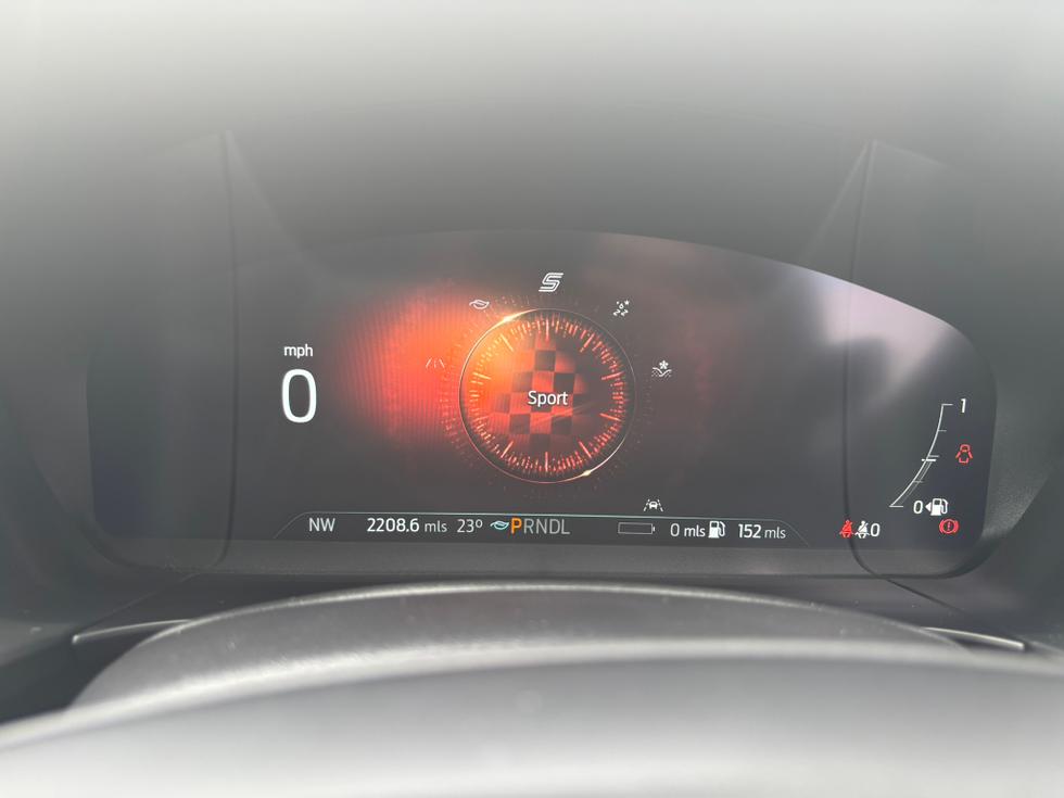 Ford Kuga Photo bd291819-85a4-4740-a865-4f6d9767cfc1.JPEG