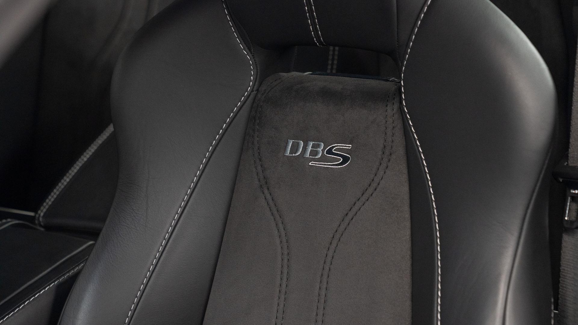 Aston Martin DBS Photo bd2caf8d-5e24-4524-a67b-c42f1bcd486a.jpg