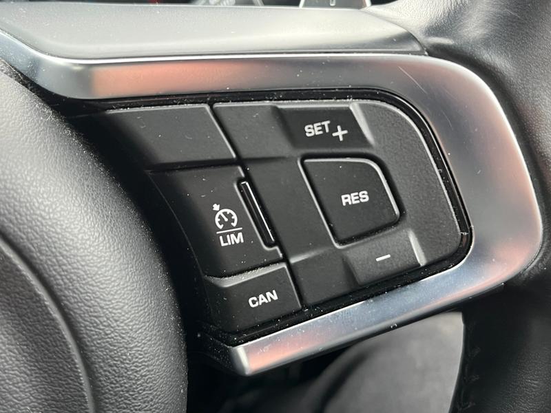 Used Jaguar XF FM70JCY 13