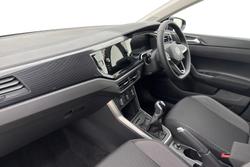 Volkswagen  Polo  Photo 2