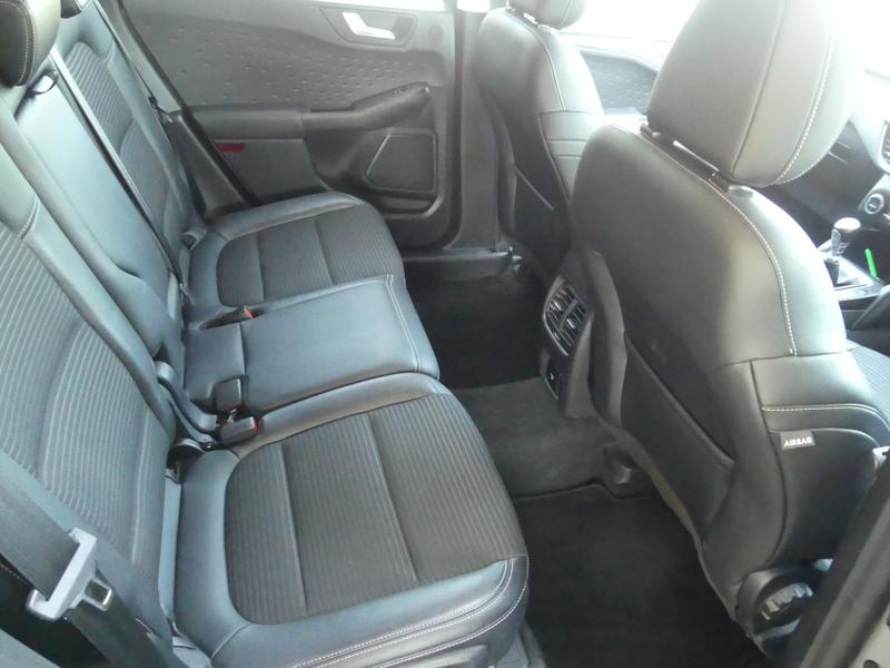 Ford Kuga Photo bd849b6f-909e-41ef-a086-da24ec3338df.jpg
