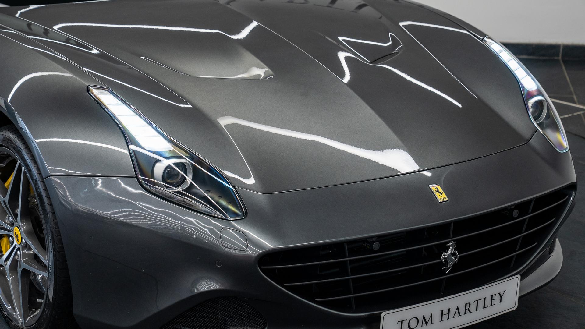 Ferrari California Photo bd89eaef-883a-4846-bb60-7d5b18b8ee2e.jpg
