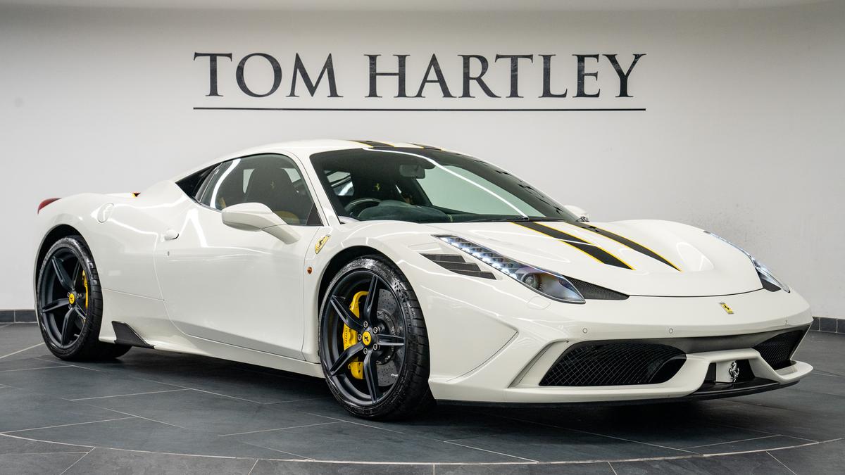 Used 2015 Ferrari 458 Speciale at Tom Hartley