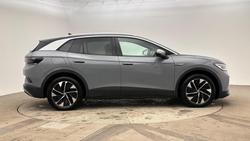 VOLKSWAGEN ID.4 Photo 4