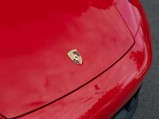 PORSCHE 911 Photo 36