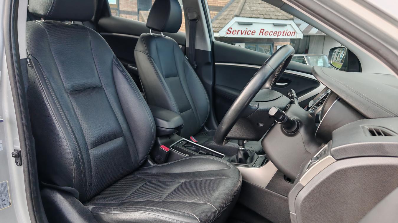 Used Hyundai i30 WG66KVJ 8