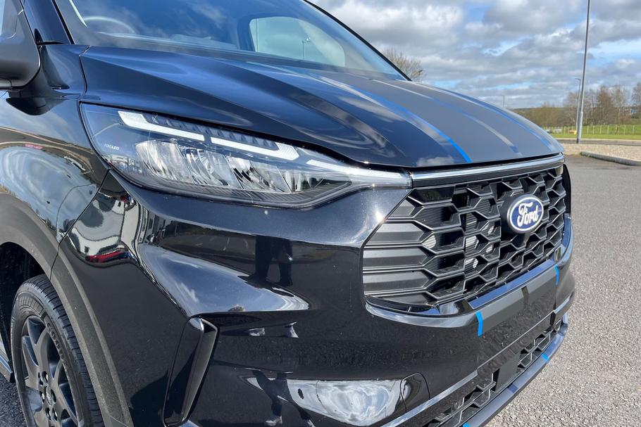 Used Ford TRANSIT CUSTOM L2DCIVSPORT1 23