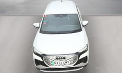 Audi Q4 Photo 2