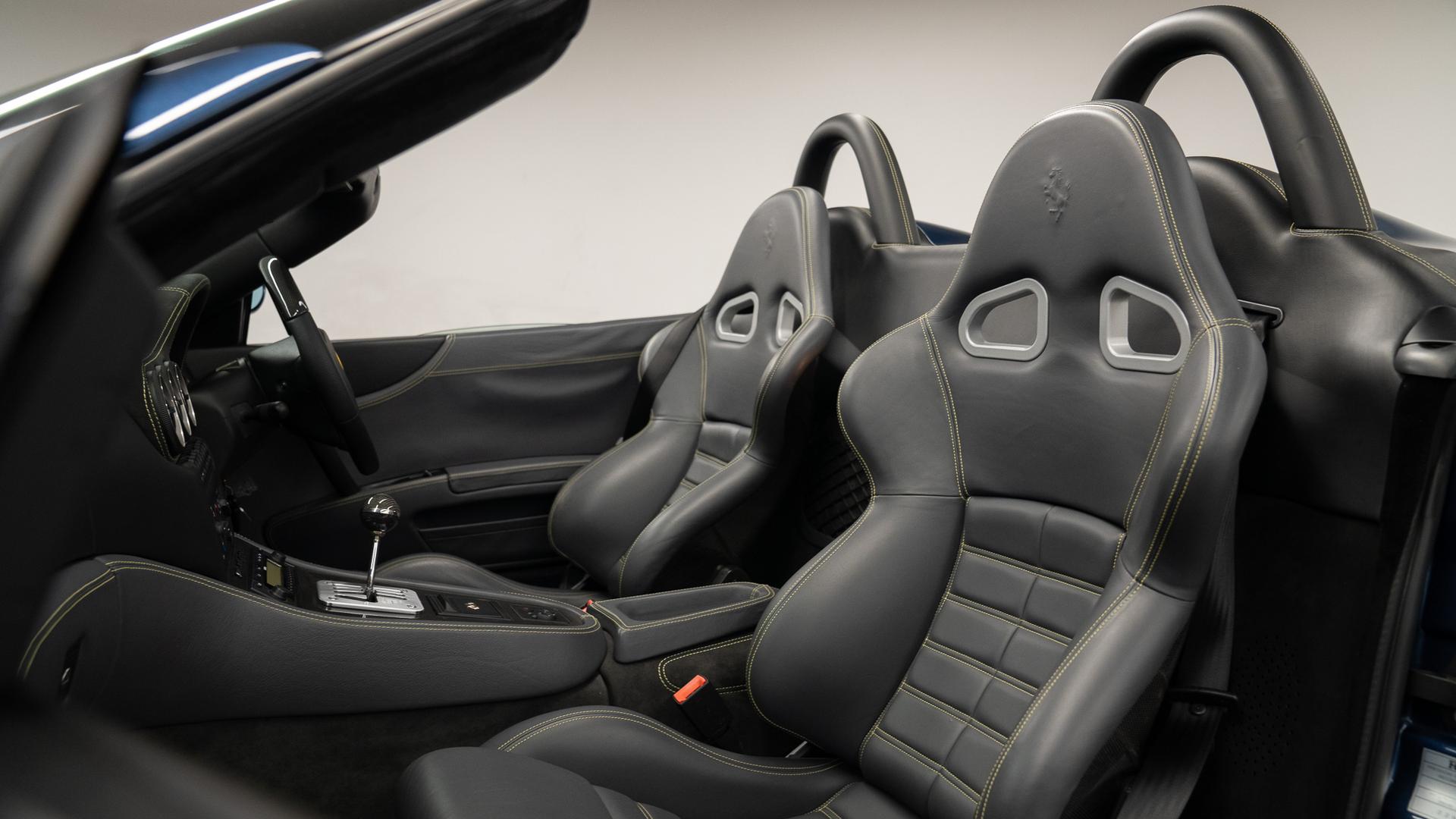 Ferrari 550 Barchetta Pininfarina Photo bdd0b6c9-a6d6-4ba0-8d31-ca70d9461e8c.jpg