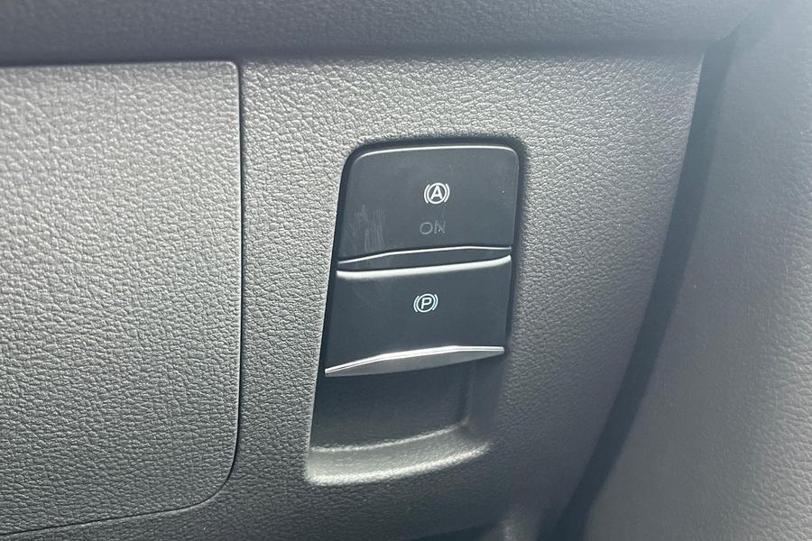 Ford TRANSIT Photo bdd16bdd-7ad8-495d-a3a0-674604ee6f9d.jpg