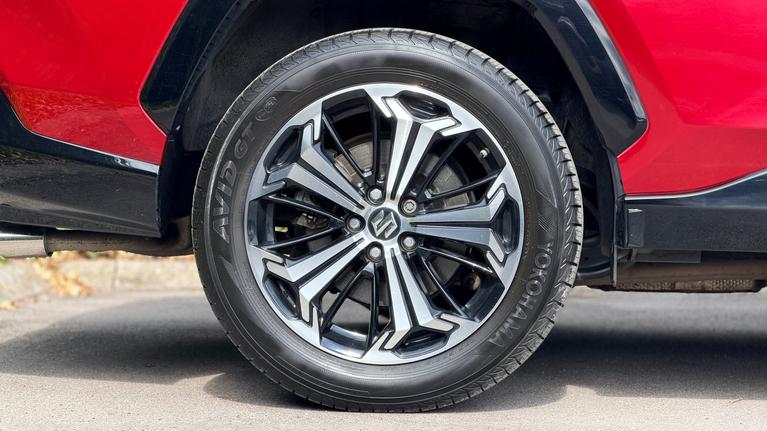 Used Suzuki Across VX72OXE 7