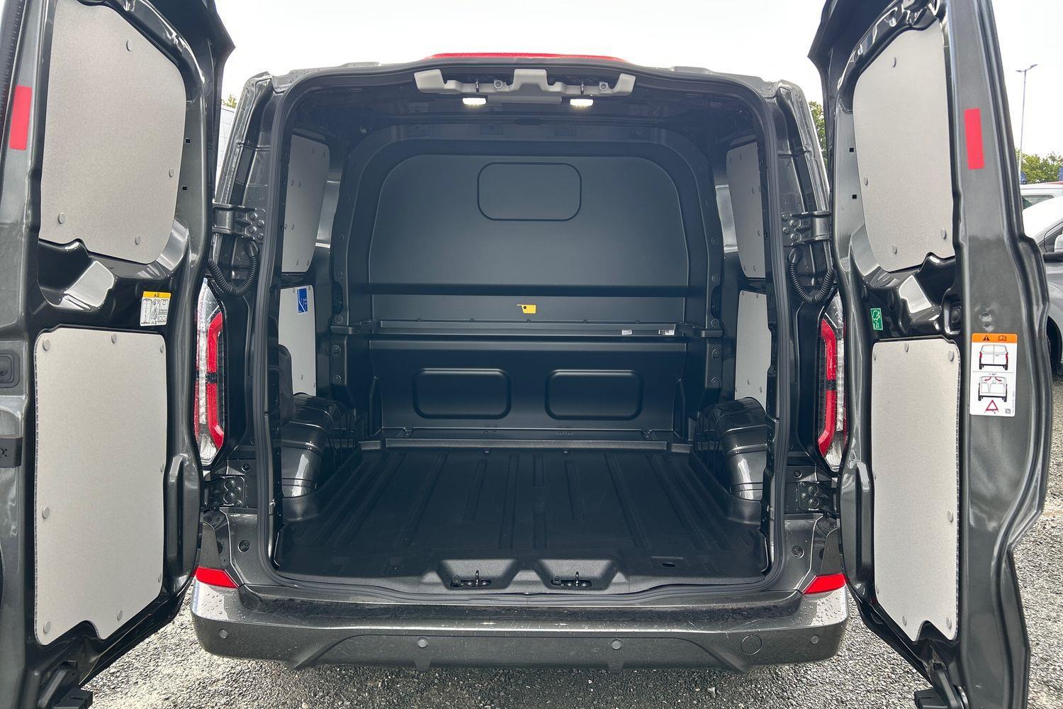 Ford TRANSIT CUSTOM Photo 6